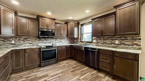 Tiny photo for 2500 Avenue B, Hawarden, IA 51023 (MLS # 827013)