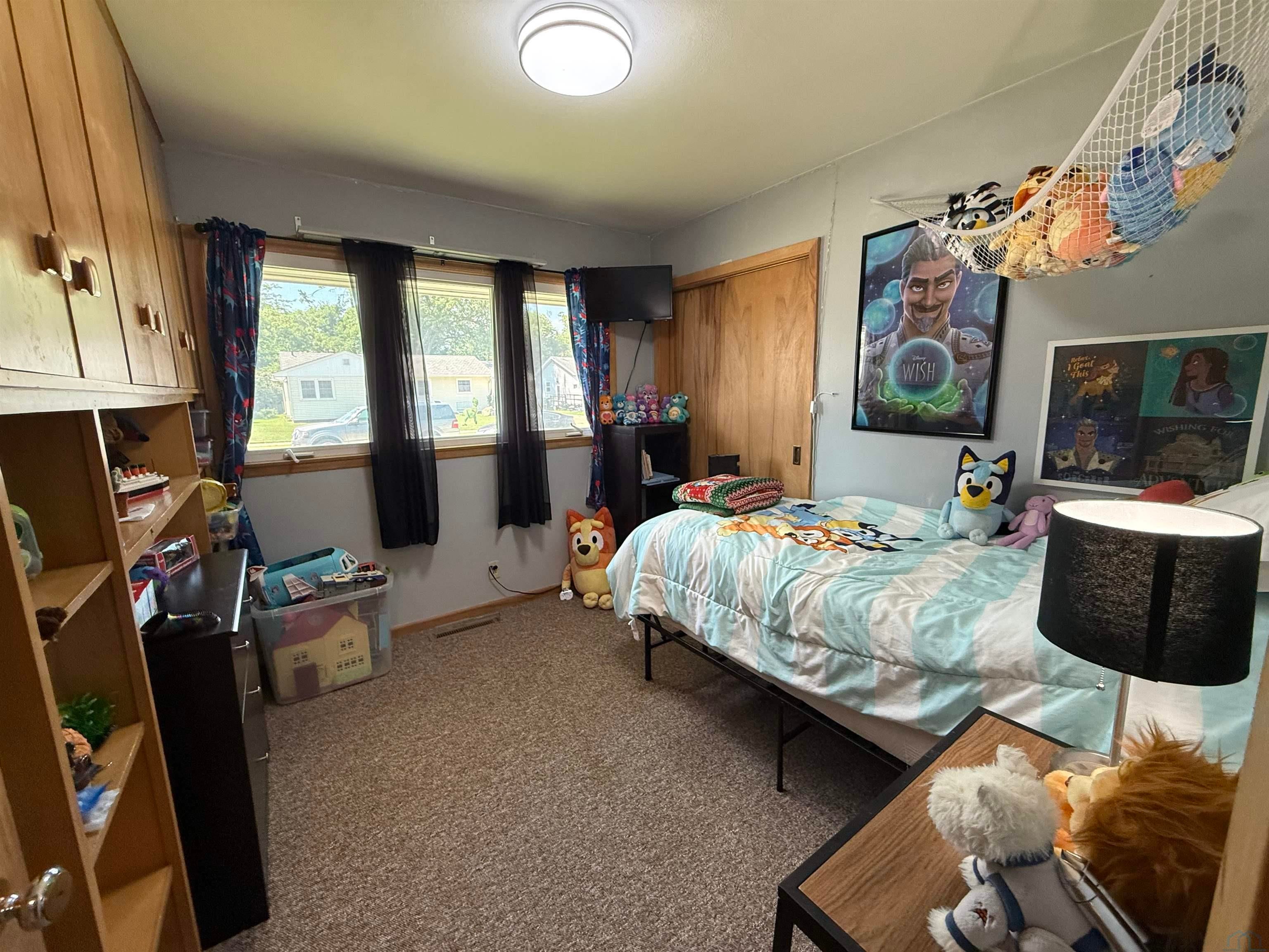 506 ASH ST - Photo 2