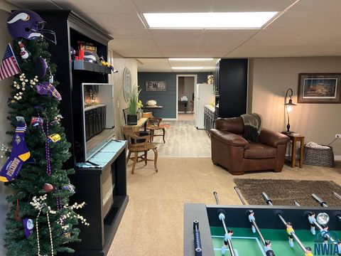 Tiny photo for 601 Lincoln Ave SE Ave, Orange City, IA 51041 (MLS # 829303)