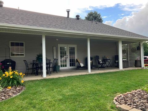 Tiny photo for 601 Lincoln Ave SE Ave, Orange City, IA 51041 (MLS # 829303)