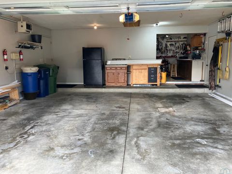 Tiny photo for 601 Lincoln Ave SE Ave, Orange City, IA 51041 (MLS # 829303)