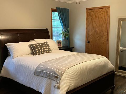 Tiny photo for 601 Lincoln Ave SE Ave, Orange City, IA 51041 (MLS # 829303)