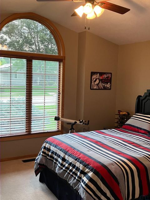 Tiny photo for 601 Lincoln Ave SE Ave, Orange City, IA 51041 (MLS # 829303)