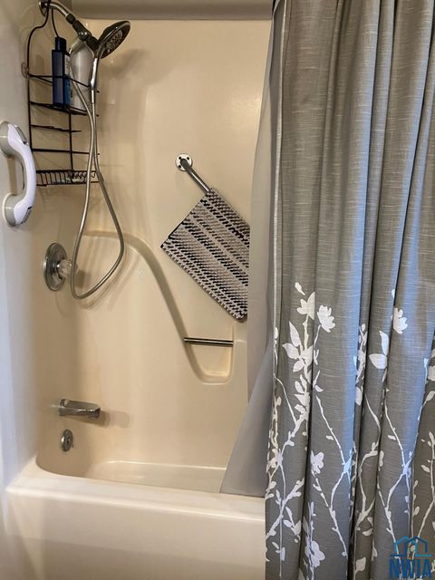 Tiny photo for 601 Lincoln Ave SE Ave, Orange City, IA 51041 (MLS # 829303)