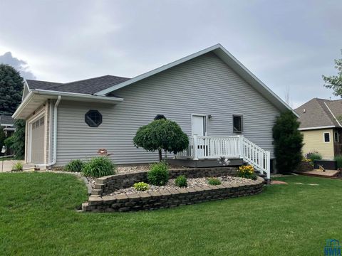 Tiny photo for 601 Lincoln Ave SE Ave, Orange City, IA 51041 (MLS # 829303)