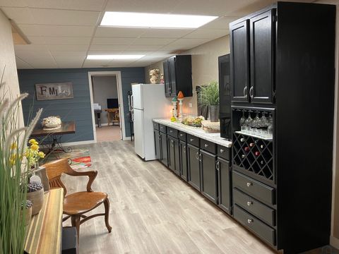 Tiny photo for 601 Lincoln Ave SE Ave, Orange City, IA 51041 (MLS # 829303)