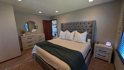 Tiny photo for 927 16th St SE St, Sioux Center, IA 51250 (MLS # 830893)