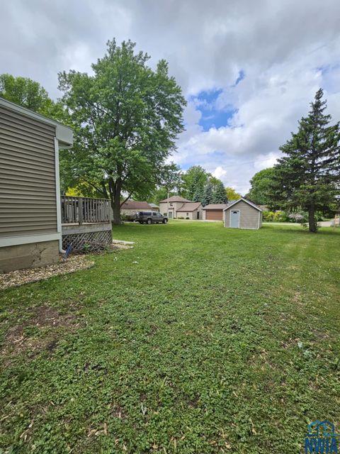 Tiny photo for 518 Washington Ave, Sheldon, IA 51201 (MLS # 828877)
