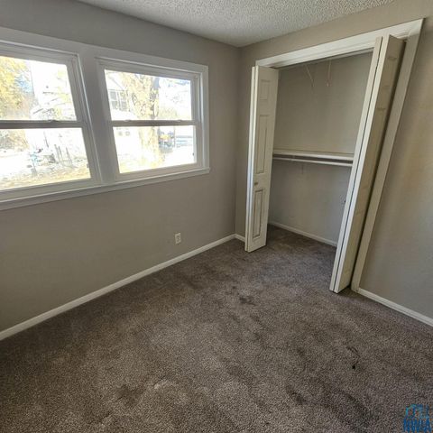 Tiny photo for 518 Washington Ave, Sheldon, IA 51201 (MLS # 828877)