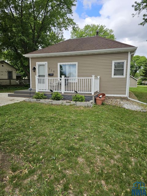 Tiny photo for 518 Washington Ave, Sheldon, IA 51201 (MLS # 828877)