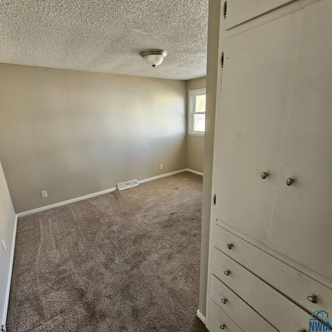 Tiny photo for 518 Washington Ave, Sheldon, IA 51201 (MLS # 828877)