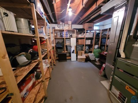 Tiny photo for 934 Roosevelt Ave, Sheldon, IA 51201 (MLS # 830815)