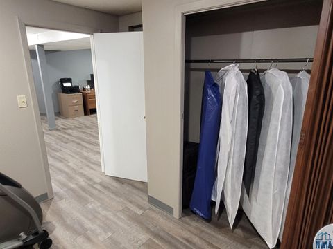 Tiny photo for 934 Roosevelt Ave, Sheldon, IA 51201 (MLS # 830815)