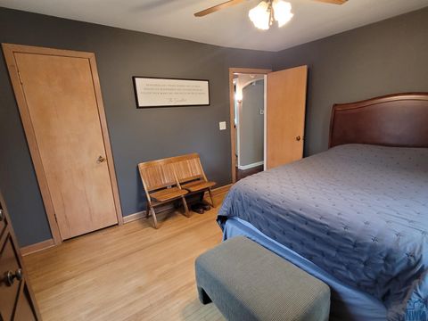 Tiny photo for 934 Roosevelt Ave, Sheldon, IA 51201 (MLS # 830815)