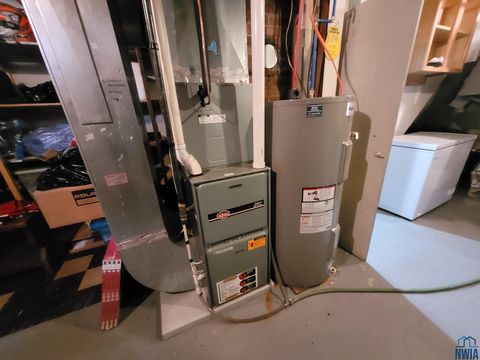 Tiny photo for 934 Roosevelt Ave, Sheldon, IA 51201 (MLS # 830815)