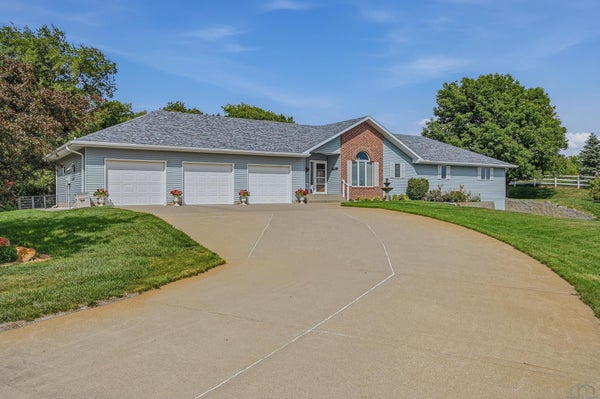 4440 LOST MEADOWS RD, SIOUX CITY, IA 51108 - Image 6ce6dcffeef599edab082ea47b3967b9/2771027217