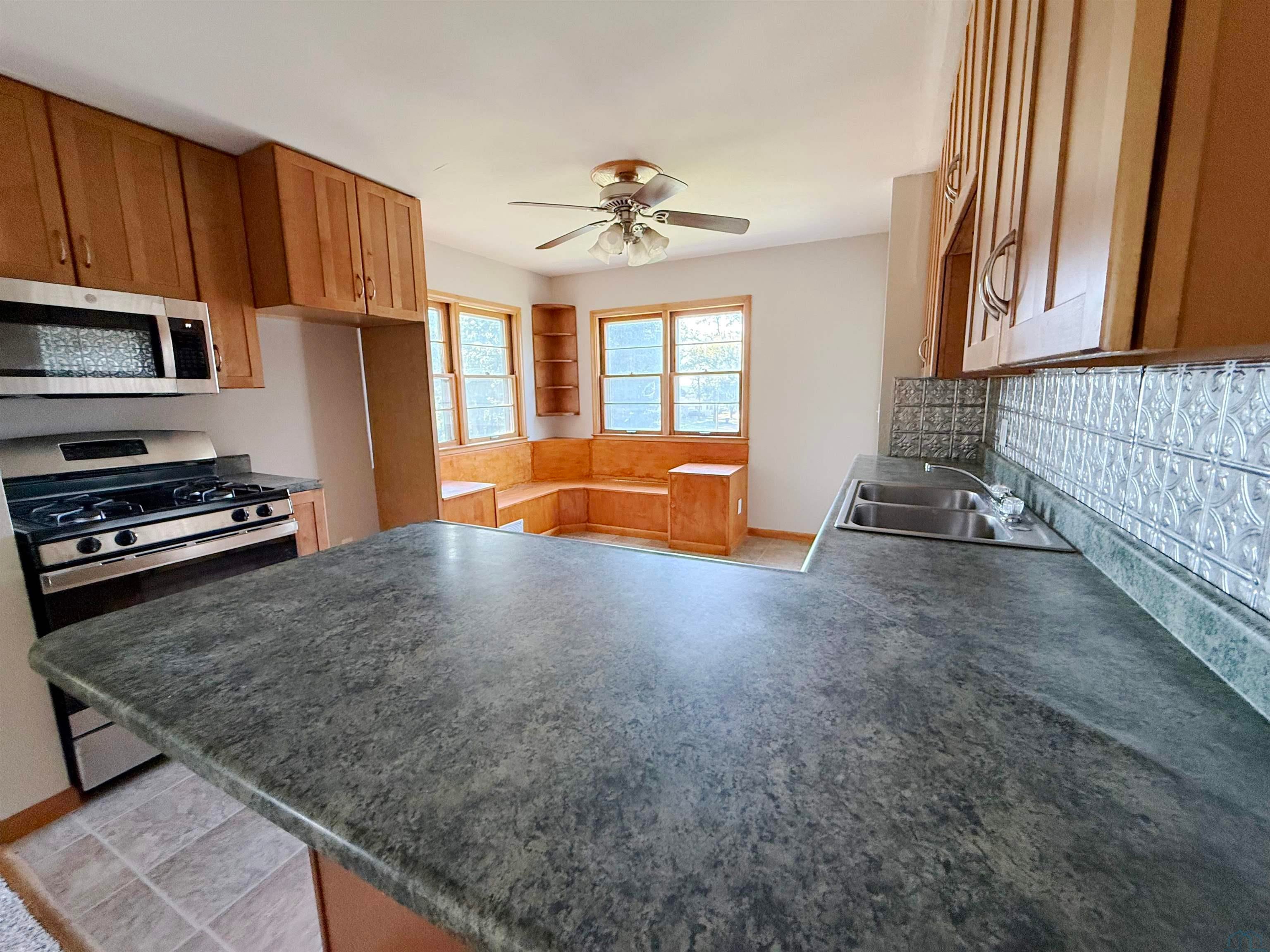 333 S 9TH ST - Photo 3