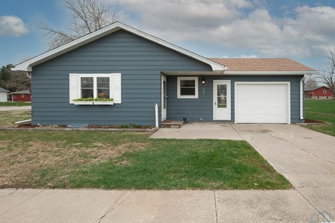 Tiny photo for 522 Delaware Ave NW Ave, Orange City, IA 51041 (MLS # 832490)