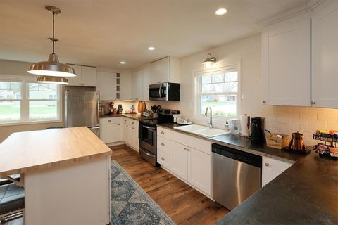 Tiny photo for 522 Delaware Ave NW Ave, Orange City, IA 51041 (MLS # 832490)