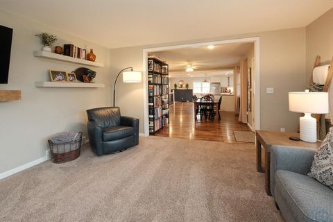 Tiny photo for 522 Delaware Ave NW Ave, Orange City, IA 51041 (MLS # 832490)