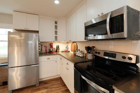 Tiny photo for 522 Delaware Ave NW Ave, Orange City, IA 51041 (MLS # 832490)