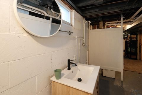 Tiny photo for 522 Delaware Ave NW Ave, Orange City, IA 51041 (MLS # 832490)