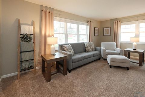 Tiny photo for 522 Delaware Ave NW Ave, Orange City, IA 51041 (MLS # 832490)