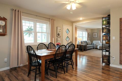 Tiny photo for 522 Delaware Ave NW Ave, Orange City, IA 51041 (MLS # 832490)