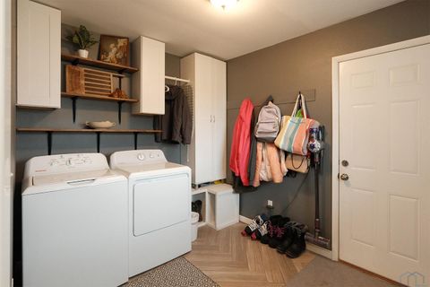 Tiny photo for 522 Delaware Ave NW Ave, Orange City, IA 51041 (MLS # 832490)