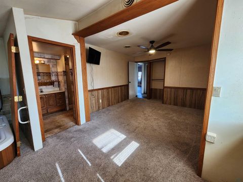 Tiny photo for 610 Park Row, Sheldon, IA 51201 (MLS # 831796)