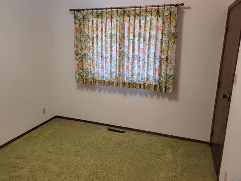 Tiny photo for 620 6th Ave, Sheldon, IA 51201 (MLS # 832089)