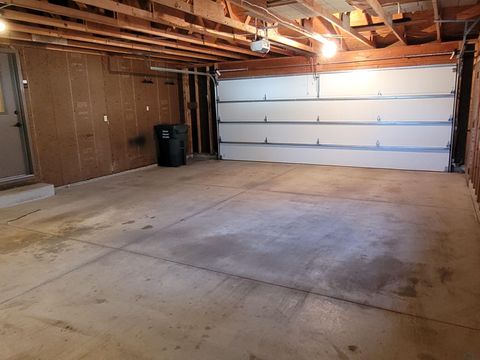 Tiny photo for 620 6th Ave, Sheldon, IA 51201 (MLS # 832089)