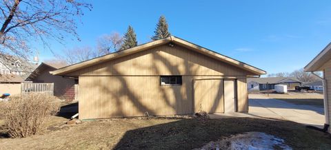 Tiny photo for 620 6th Ave, Sheldon, IA 51201 (MLS # 832089)