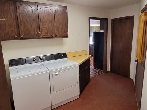 Tiny photo for 620 6th Ave, Sheldon, IA 51201 (MLS # 832089)