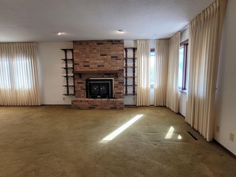 Tiny photo for 620 6th Ave, Sheldon, IA 51201 (MLS # 832089)