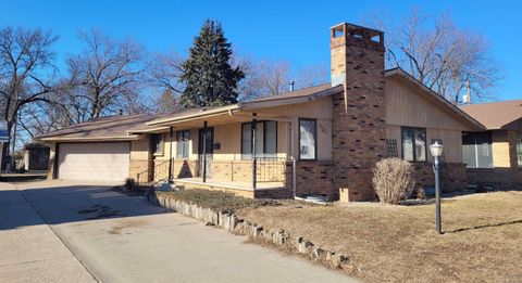 Tiny photo for 620 6th Ave, Sheldon, IA 51201 (MLS # 832089)