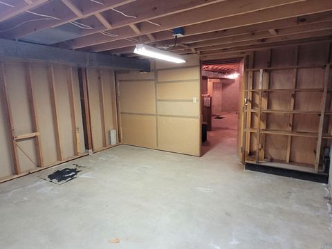 Tiny photo for 620 6th Ave, Sheldon, IA 51201 (MLS # 832089)