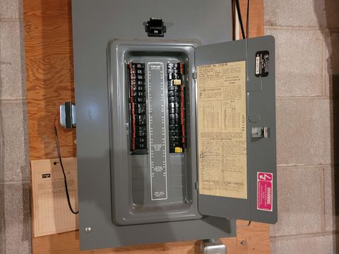 Tiny photo for 620 6th Ave, Sheldon, IA 51201 (MLS # 832089)