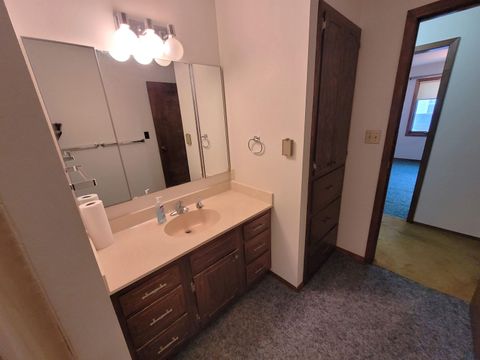 Tiny photo for 620 6th Ave, Sheldon, IA 51201 (MLS # 832089)