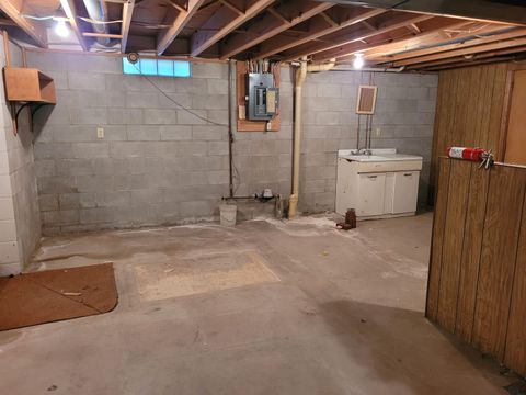 Tiny photo for 620 6th Ave, Sheldon, IA 51201 (MLS # 832089)