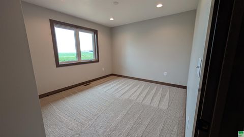 Tiny photo for 1647 7th Ave SE, Sioux Center, IA 51250 (MLS # 828982)