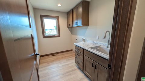 Tiny photo for 1647 7th Ave SE, Sioux Center, IA 51250 (MLS # 828982)