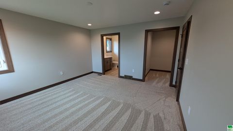 Tiny photo for 1647 7th Ave SE, Sioux Center, IA 51250 (MLS # 828982)