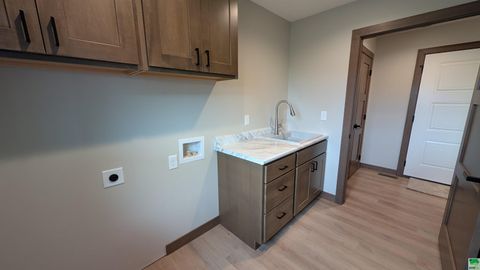 Tiny photo for 1647 7th Ave SE, Sioux Center, IA 51250 (MLS # 828982)