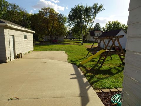 Tiny photo for 716 4th Street, Sheldon, IA 51201 (MLS # 830578)