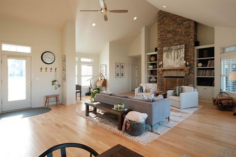 Tiny photo for 402 Martin Drive NE Dr, Orange City, IA 51041 (MLS # 832384)