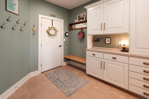 Tiny photo for 402 Martin Drive NE Dr, Orange City, IA 51041 (MLS # 832384)