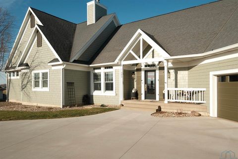 Tiny photo for 402 Martin Drive NE Dr, Orange City, IA 51041 (MLS # 832384)