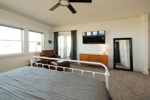 Tiny photo for 402 Martin Drive NE Dr, Orange City, IA 51041 (MLS # 832384)