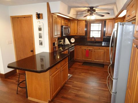 Tiny photo for 1024 7th Street, Sheldon, IA 51201 (MLS # 832100)